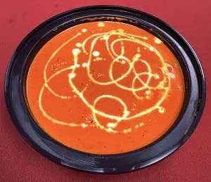 Butter Chicken With Plain Naan