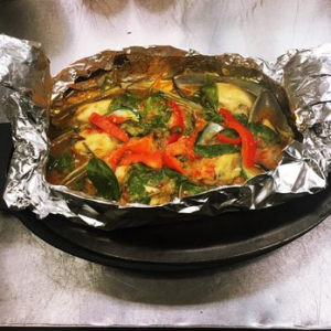 Hoi Obb (Steamed Spicy Mussel)**