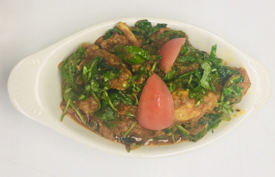 Mt. Everest Chicken Saag