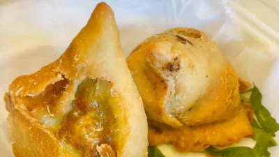 Samosas (2pcs) Veg