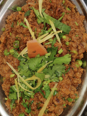 Keema Mutter