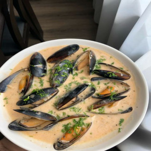 Mussles In Alfredo Sauce