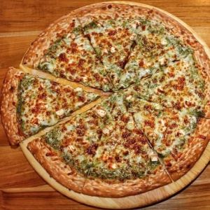 Saag Paneer Pizza