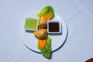 Vegetable Samosa (2pc)
