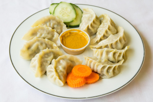 Steamed Momo (8pcs)