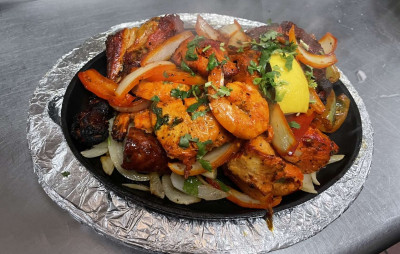 Kumari Sizzler (Tandoori Mix Grill)