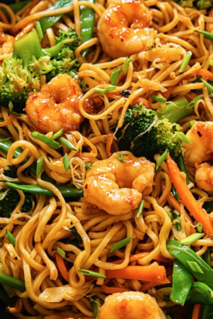 Nepali style shrimp chowmin