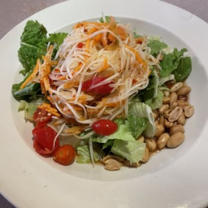 Racha Som Tum (Papaya Salad)**