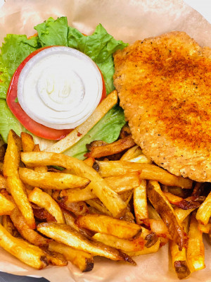 CAJUN FRIED CHICKEN SANDWICH