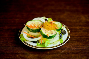 Mediterranean Style Salad (V)