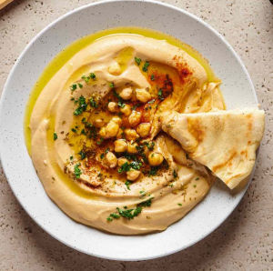 Hummus (Vegan) with Naan