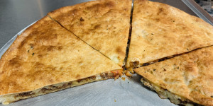 Cheesesteak Stuffed Pizza